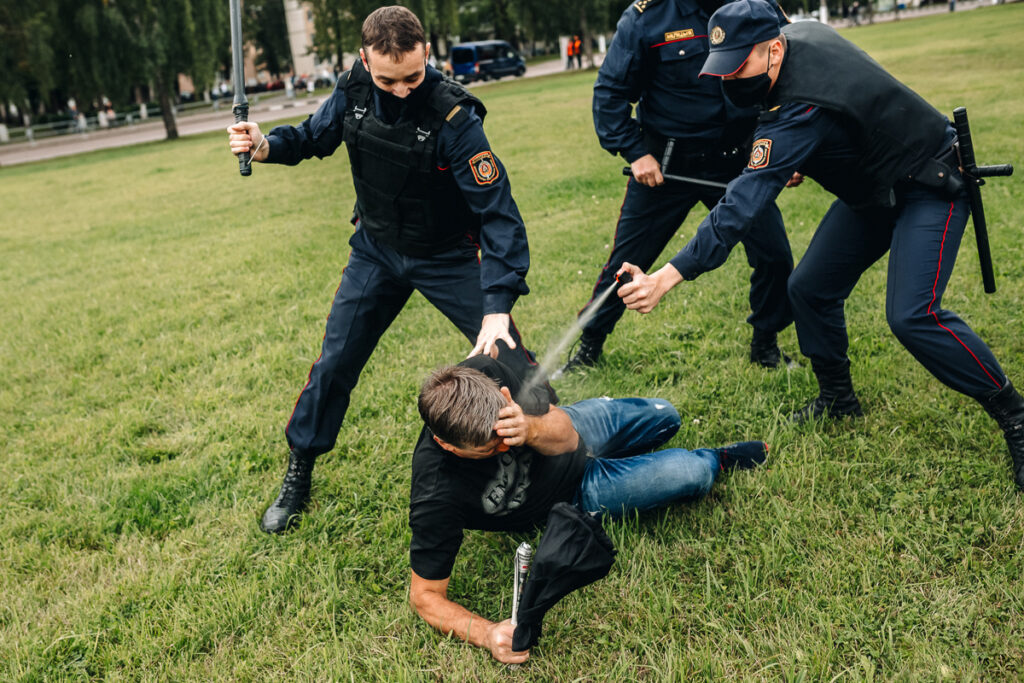 «Все это фейк и выдумки» факты жестокости силовиков, от которых Лукашенко открещивался на интервью с CNN