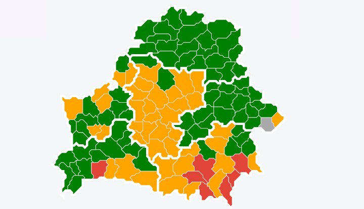 Красным цветом обозначены районы, посещение которых запрещено, желтым — ограничено. Карта актуальна на 8 мая 2022 года. Фото: mlh.by