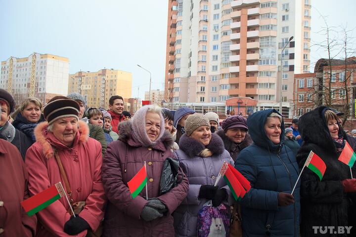 Минтруда предлагает некоторым пенсионерам временно отказаться от выплат. Посмотрели, какая сейчас ситуация с бюджетом ФСЗН0