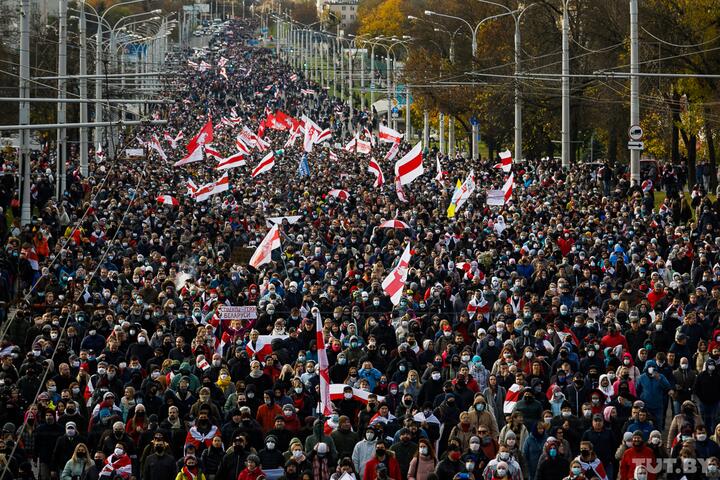 Силовики опять пригрозили найти всех участников протестов. Вот где они берут фото и видео «отличного качества»0