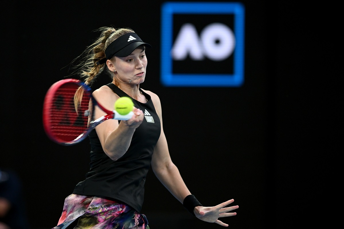 Елена Рыбакина выступает в финале Australian Open. 28 января 2023 года. Фото: Reuters