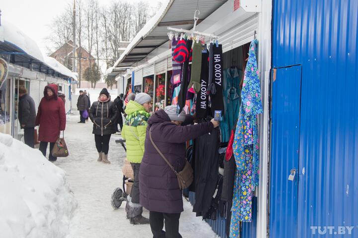 Беларусь активно теряет предпринимателей, а «выжившие» уступают рынок крупным торговым сетям. Теперь за ИП взялся Лукашенко0