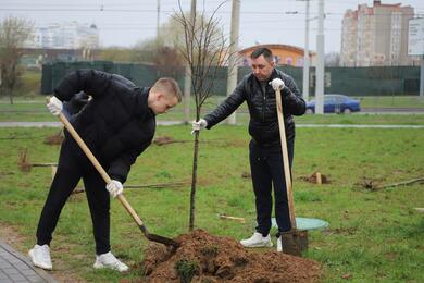 Субботник в Минске 6 апреля 2024 года. Фото: ГУВД Мингорисполкома